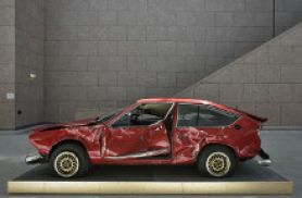 Bertrand Lavier, Giulietta, 1993, © Adagp, Paris, Photo : Mathieu Bertola – Musées de la Ville de Strasbourg